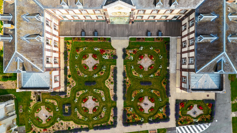 Visite guidée : découverte des jardins du musée du musée du Verre François Décorchemont