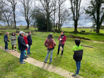 Visite de la rivière qui alimentait le village médiéval