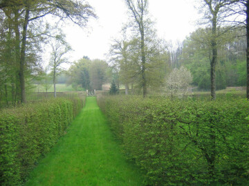Déambulation dans le parc du château de la Sayette