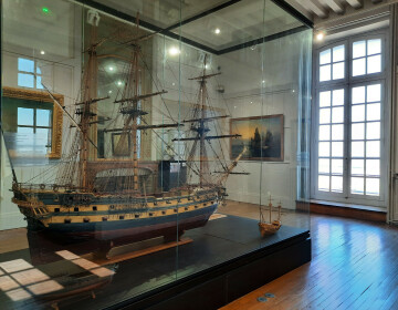 Visite guidée expresso : Marines, fortunes de mer et batailles navales !