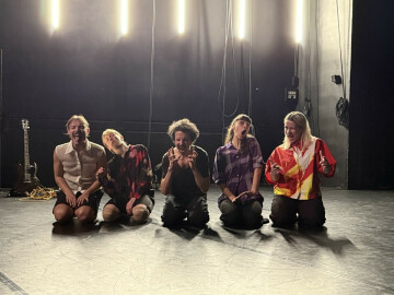 Spectacle : en un instant, chavirer