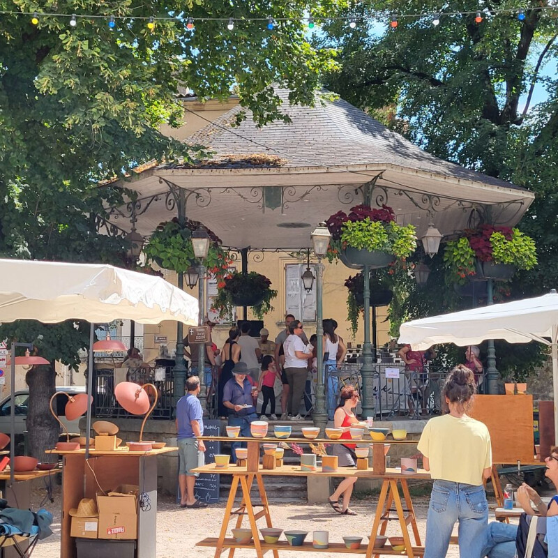 Marché des potiers à Figeac