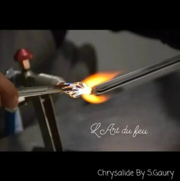 Secrets de Fabrique : Chrysalide by S. Gaury - Atelier démonstration du filage de verre à la flamme