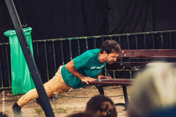 FIDJI – LA DÉPLIANTE CIE