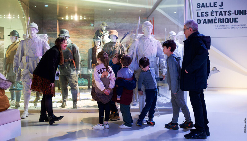 Destinées en main : devenez le héros de votre visite