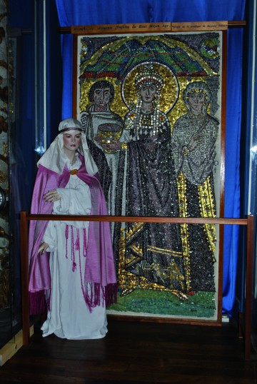 Visite théâtralisée "qui se mêle d'archéologie réveille les fantômes du passé"