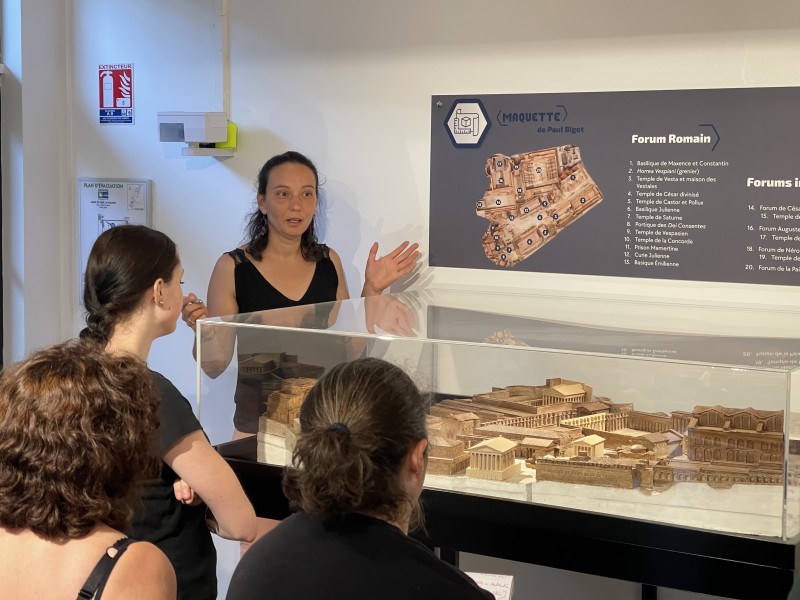 « La classe, l’œuvre ! » Exposition "Rome, du mythe au virtuel" par les élèves du collège Henri Brunet