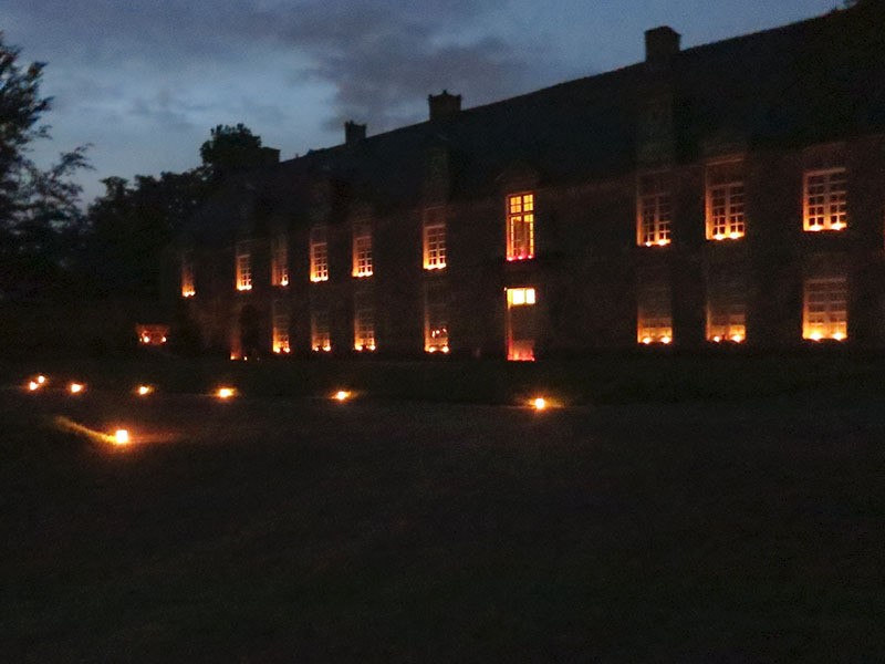 Lumière au chateau de Grisy