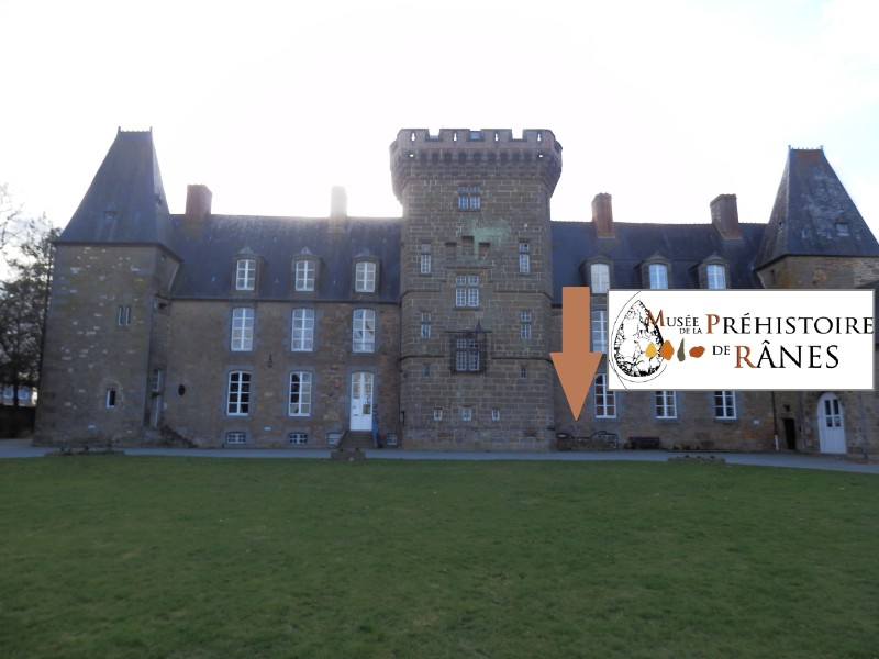 Visite libre du musée en semi-pénombre