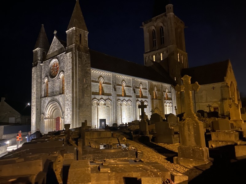 Lumières sur l'église Saint-Ouen de Rots