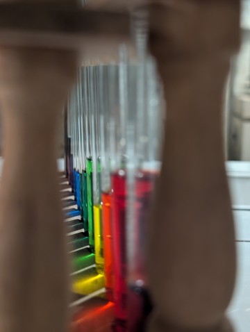 JEUX D’OMBRES ET DE LUMIÈRES POUR EXPLORER LES COULEURS