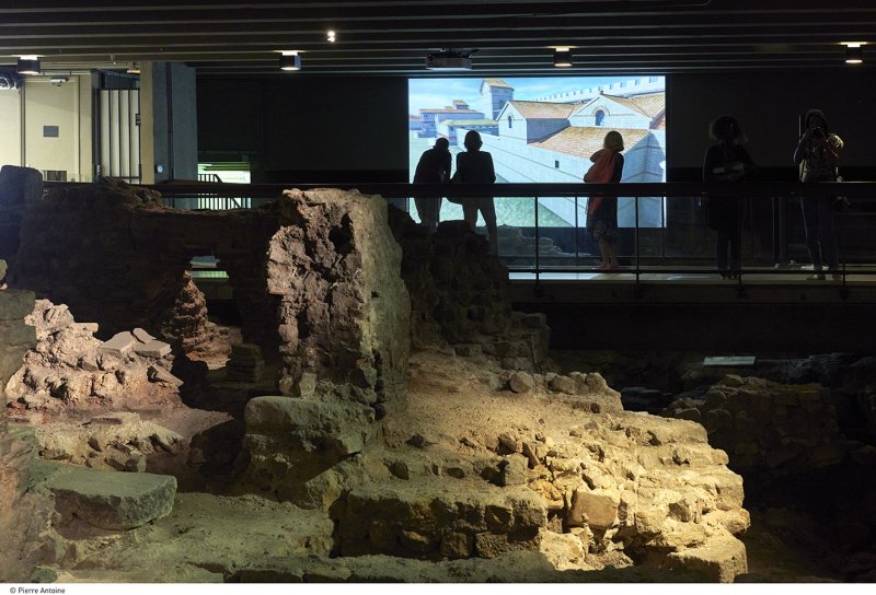 Visite : Découverte de la Crypte et de l'exposition