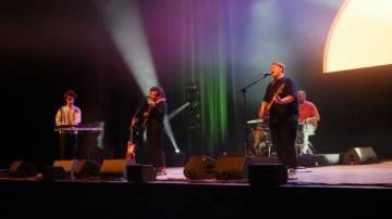 Concert Peace and Lobe