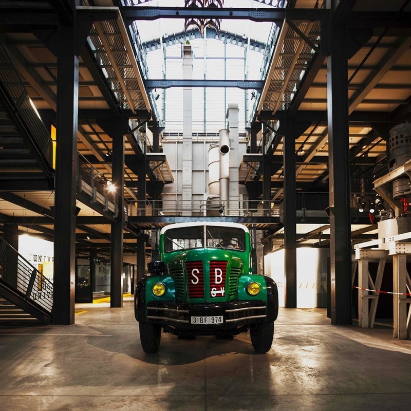 Présentation des productions des étudiants de la filière DNMADE Graphisme du lycée Ambroise Vollard.