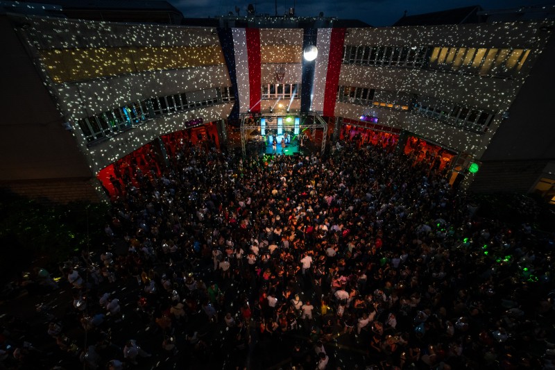 Le bal des sapeurs pompiers est de retour à Versailles
