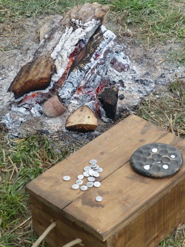 De la fouille à la frappe - le rôle de l'archéonumismatique (Village de l'archéologie de Vendeuil-Caply)
