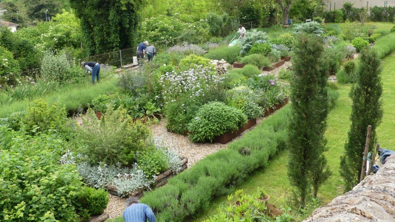 Visite libre du Jardin d'inspiration médiévale du prieuré de Monsempron
