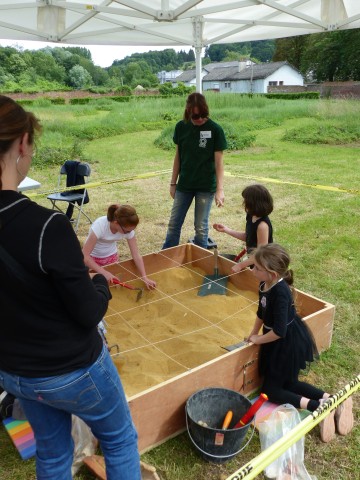 Bac de fouille - Apprenti archéologue (Village de l'archéologie de Vendeuil-Caply)