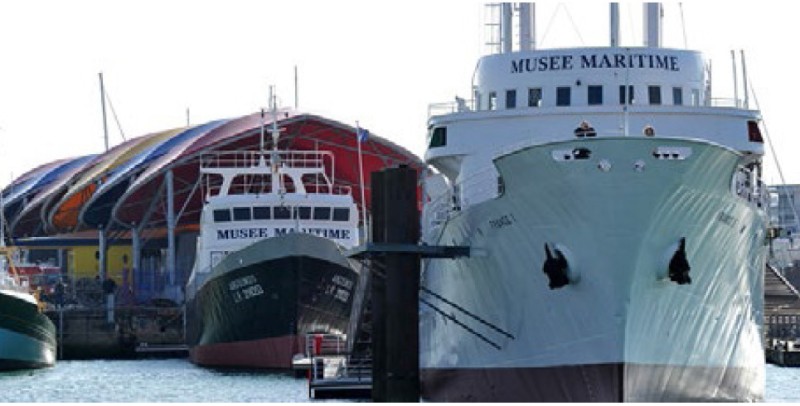 Une nuit insolite au rythme des vagues