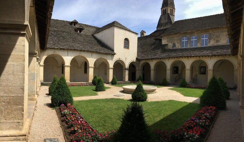 Visite guidée découverte de la cité médiévale de Crémieu