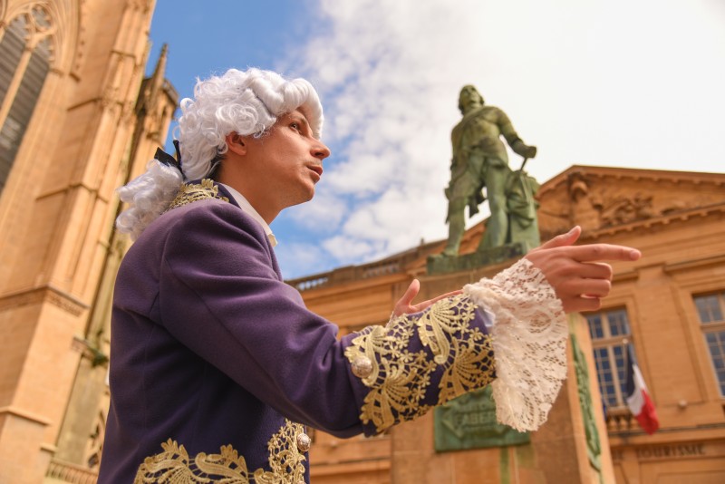 Visite insolite en costume - Metz la Royale