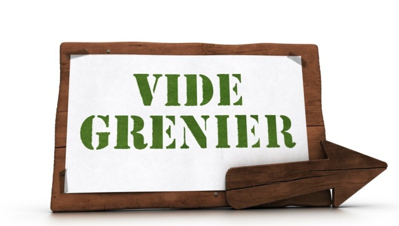 Vide grenier par l'association anim'ô espoir44