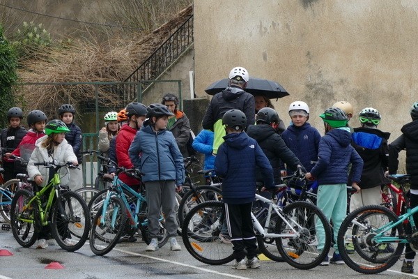 VIENS FÊTER TA RÉUSSITE
AU "SAVOIR ROULER À VÉLO"