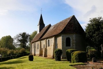 Déambulation entre les manoirs de Castillon, du Bais et l'église de Grandouet