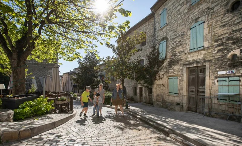 Visite surprise de la cité