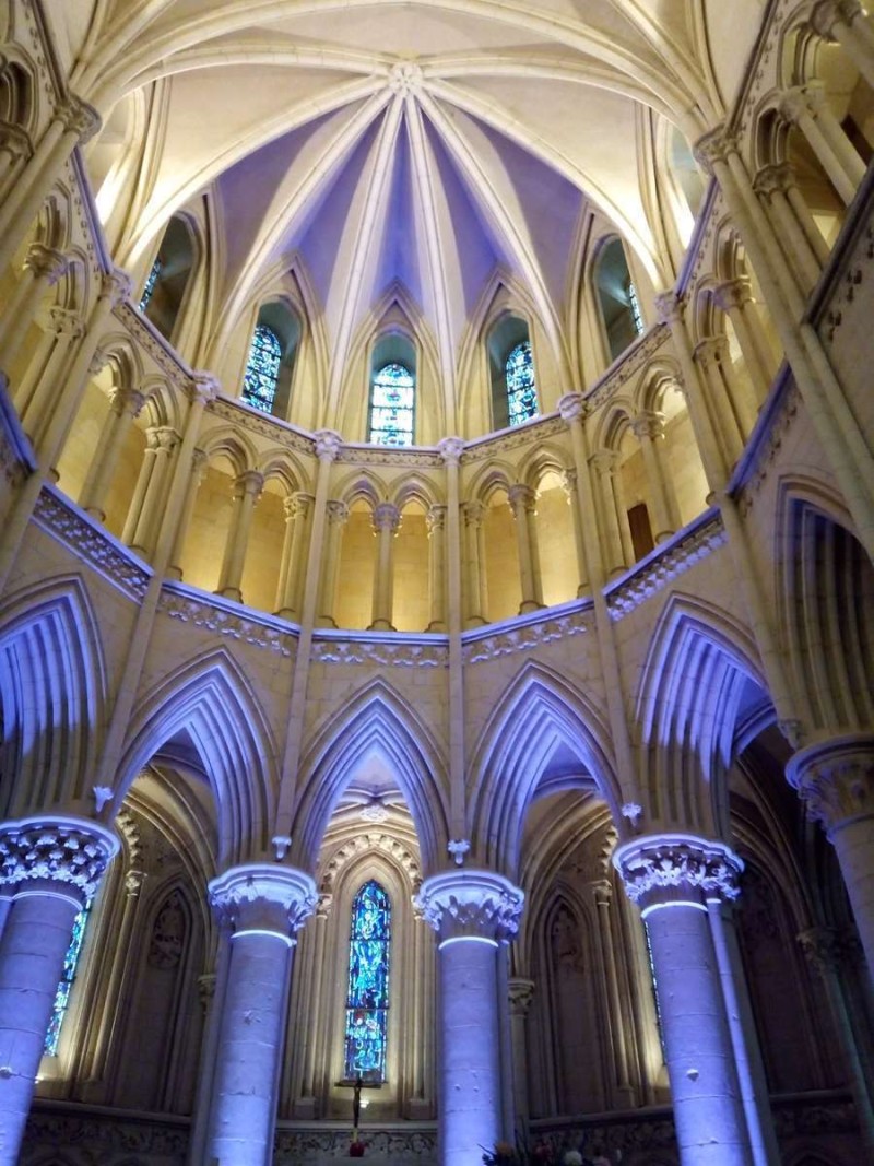 Lumières dans l'églie de Norrey