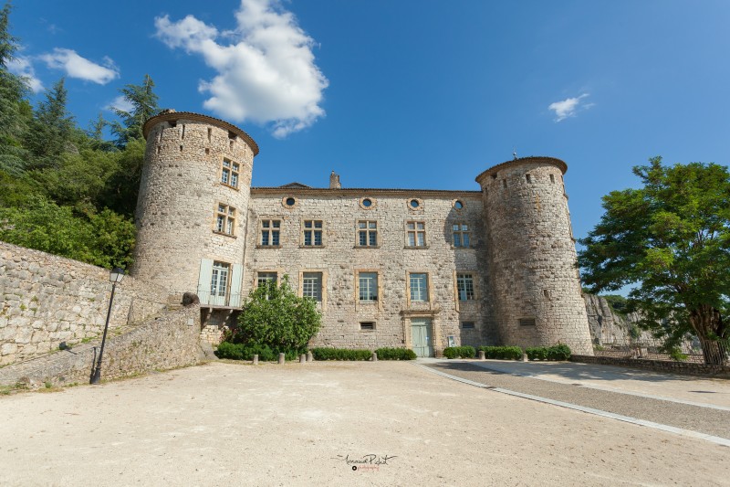 Visite libre du château de Vogüé
