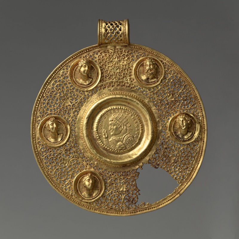 Visite guidée de l'exposition temporaire "L'art romain du Louvre, un monde d'images".