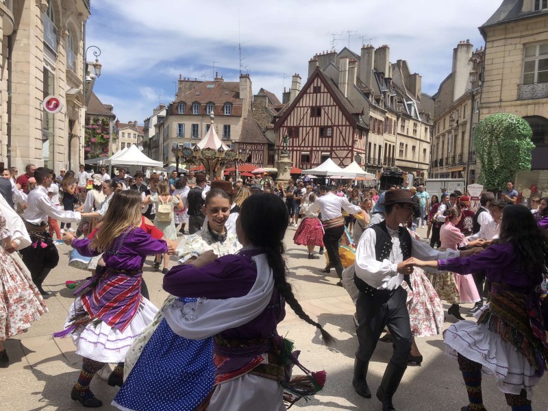 Bal folk « Les Fêtes de la Vigne s'invitent au musée »