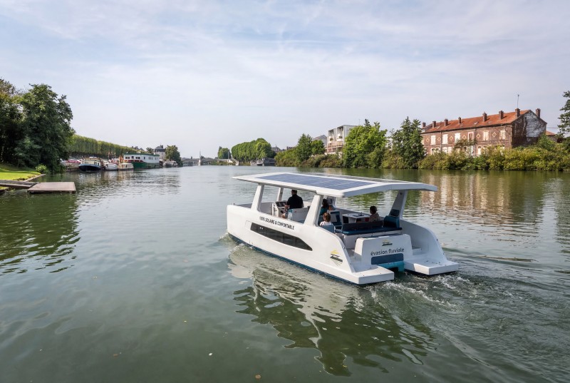 Promenade en catamaran solaire | Immersion au coeur de la batellerie