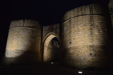 Ombres et lumières au château Guillaume-le-Conquérant