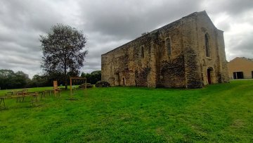 Connaissances archéologiques de la Commanderie de Coudrie à Challans (Vendée, 85), présentées au public