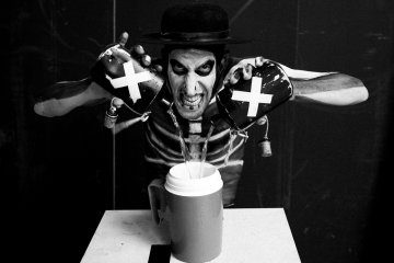 Augustin Rebetez & Martin Zimmermann, The Adventures of Mr. Skeleton