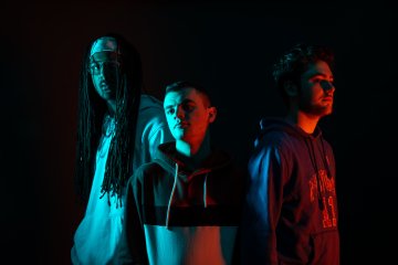 AKINROOTS
