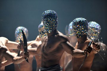 "Les Nuits Barbares ou les premiers matins du monde"