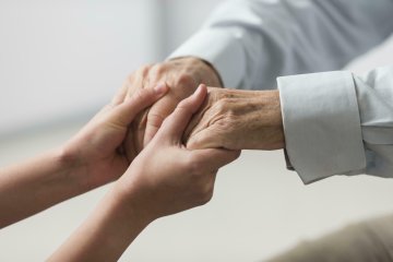 Conférence sur les enjeux éthiques de l'euthanasie par le père Matthieu Villemot