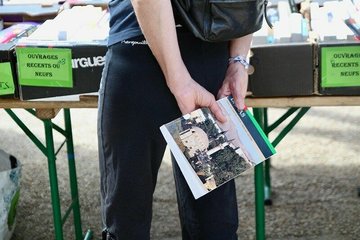Braderie de livres du Secours populaire