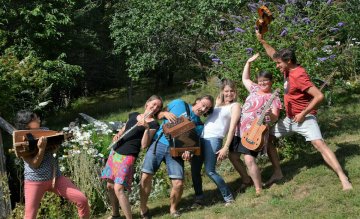 Viendez-Voir +  un groupe professionnel (infos à venir)
