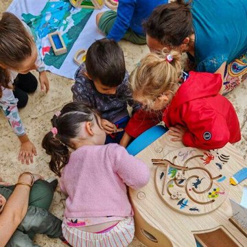 "Malicieuse - œuvres en boîte" s'invite à la bibliothèque !