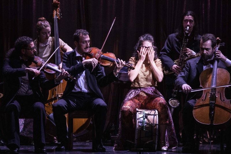 [Complet] En attendant Oum Kalthoum