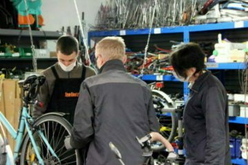 Atelier d'auto-réparation de vélos