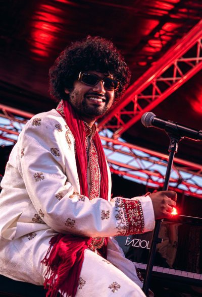 Nirek Mokar & his boogie messengers