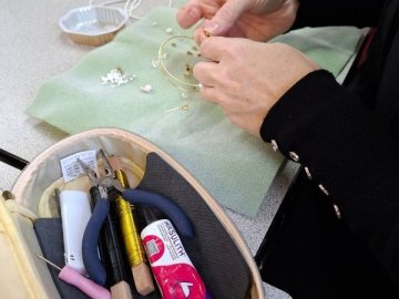 ATELIER CRÉATION BIJOUX ET ACCESSOIRES UPCYCLÉS
