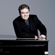 Arcadi Volodos - Bach, Chopin, Schubert