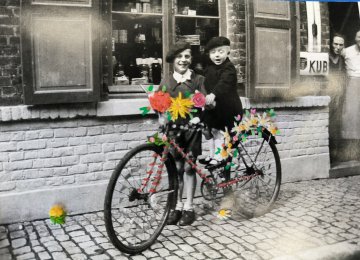Broderie sur cartes postales