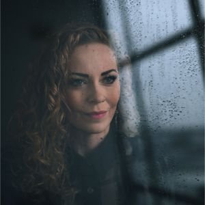 ANNEKE VAN GIERSBERGEN &amp; BAND + LESOIR
